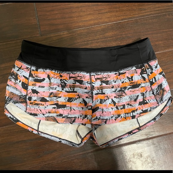 Lululemon 2.5in Speed Up short multi color - Picture 1 of 4